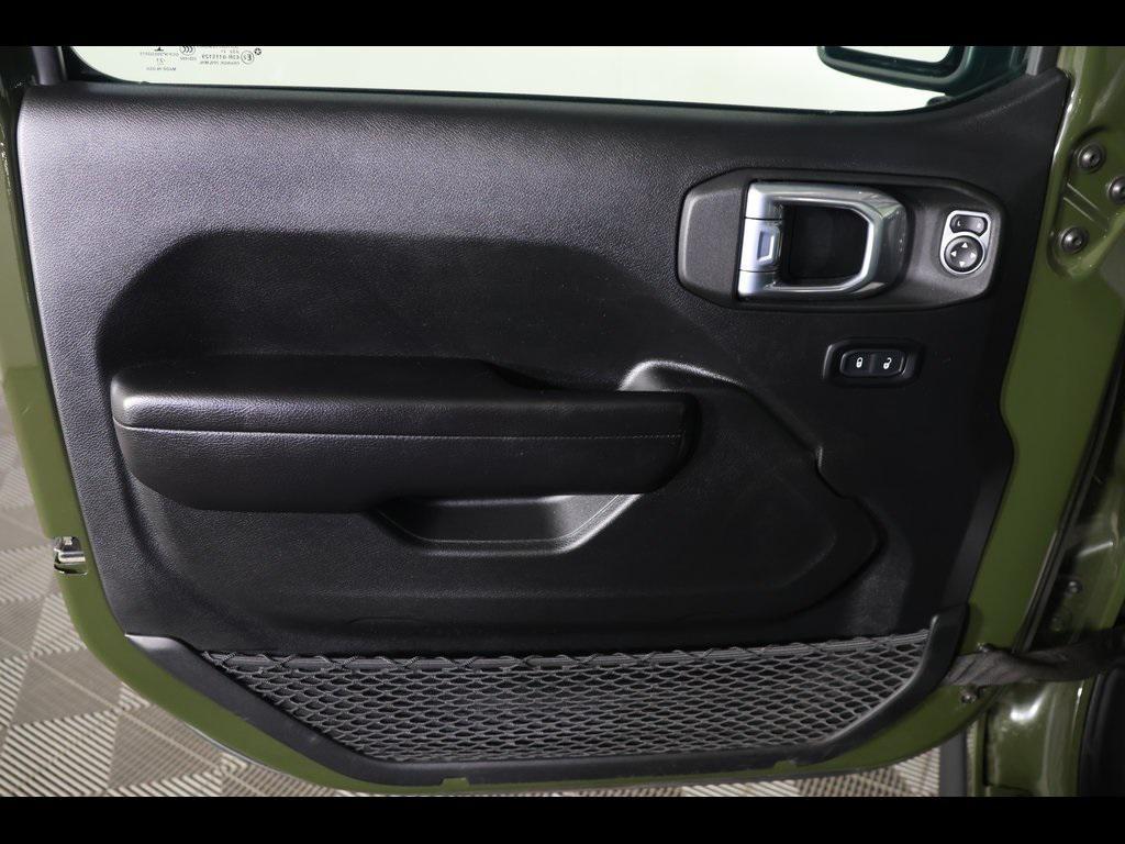 used 2021 Jeep Gladiator car, priced at $36,082