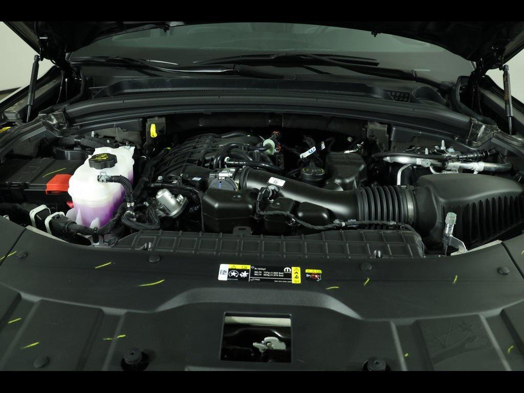 new 2025 Jeep Grand Cherokee car, priced at $40,864