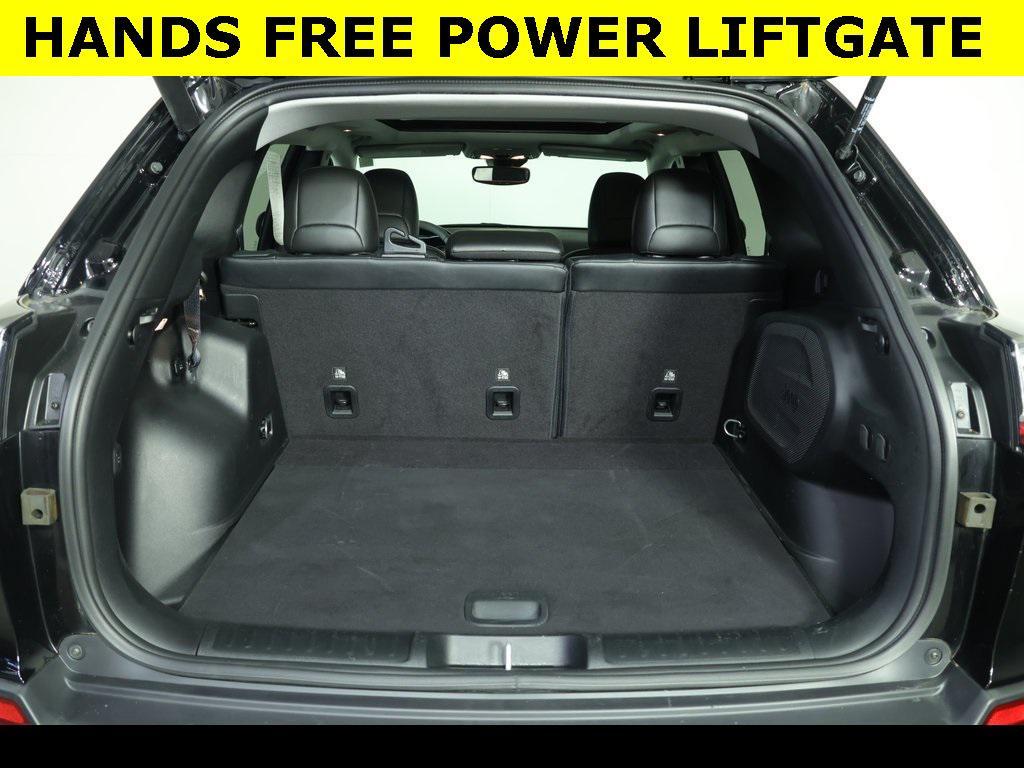 used 2022 Jeep Cherokee car, priced at $25,468