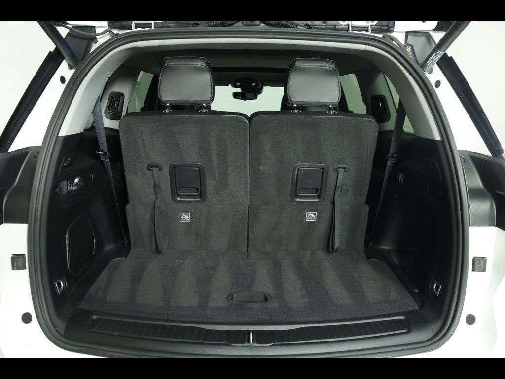 used 2022 Jeep Grand Cherokee L car, priced at $34,884