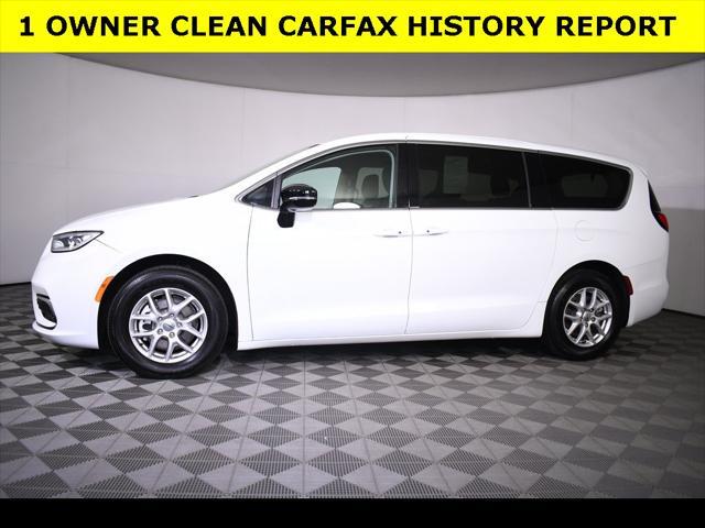 used 2024 Chrysler Pacifica car, priced at $33,025
