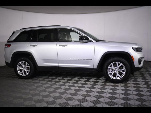 used 2022 Jeep Grand Cherokee car, priced at $36,080