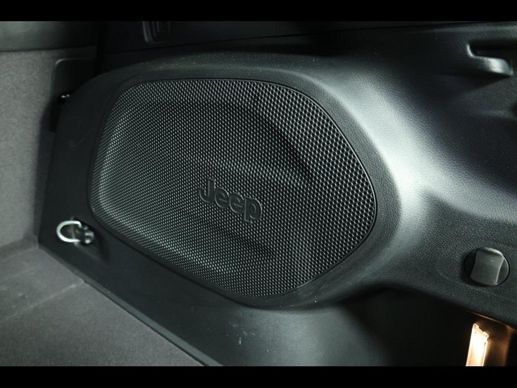 used 2023 Jeep Cherokee car, priced at $23,212