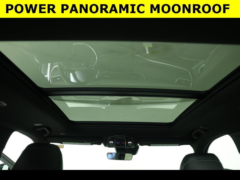 new 2025 Jeep Grand Cherokee car, priced at $44,415