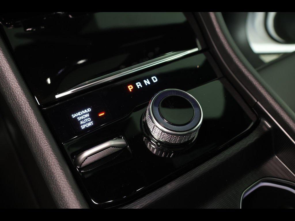 new 2025 Jeep Grand Cherokee car, priced at $44,415