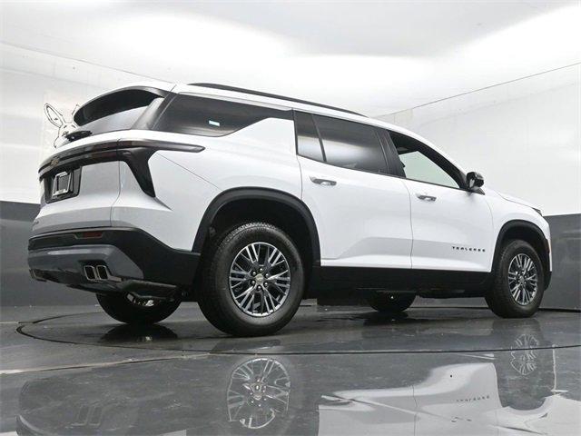 new 2025 Chevrolet Traverse car, priced at $42,907