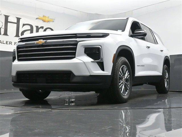 new 2025 Chevrolet Traverse car, priced at $42,907