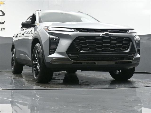 new 2025 Chevrolet Trax car, priced at $26,224