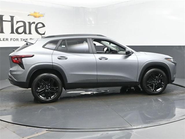 new 2025 Chevrolet Trax car, priced at $26,224