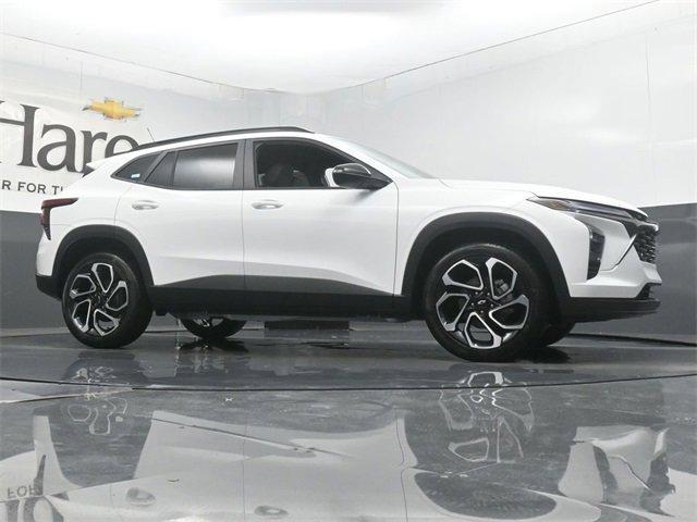 new 2025 Chevrolet Trax car, priced at $26,146