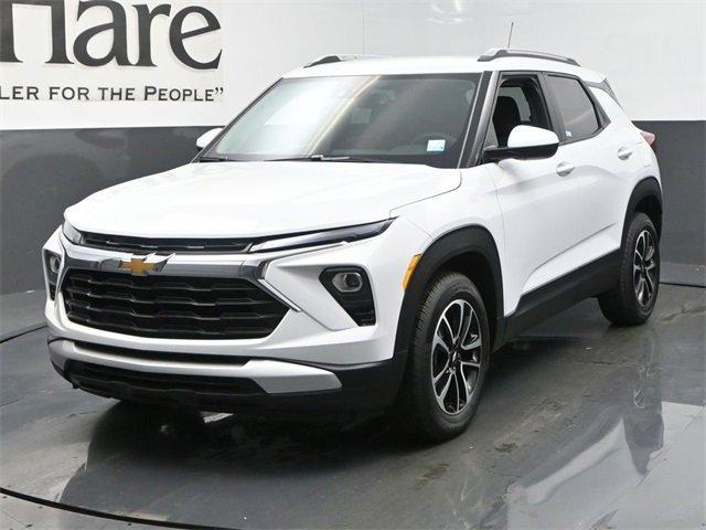 new 2025 Chevrolet TrailBlazer car, priced at $28,575