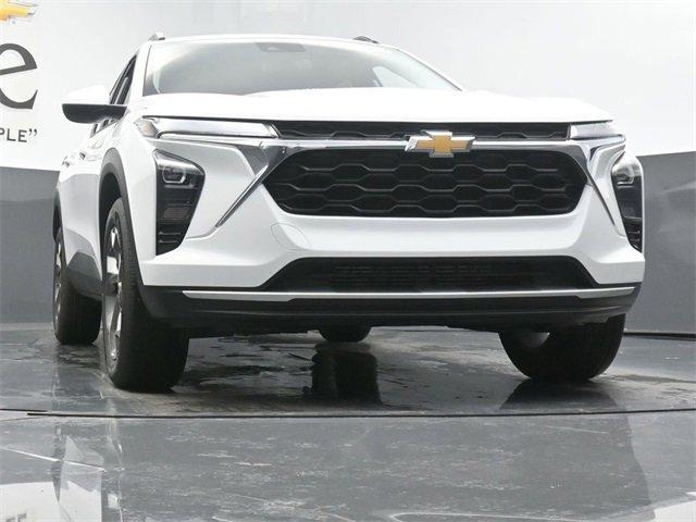 new 2025 Chevrolet Trax car, priced at $23,944