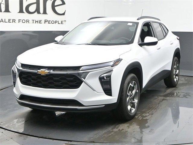 new 2025 Chevrolet Trax car, priced at $23,944