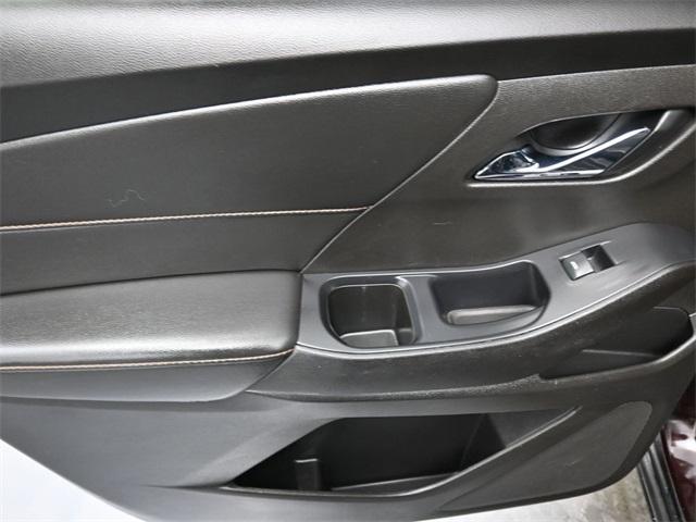 used 2021 Chevrolet Traverse car, priced at $24,971