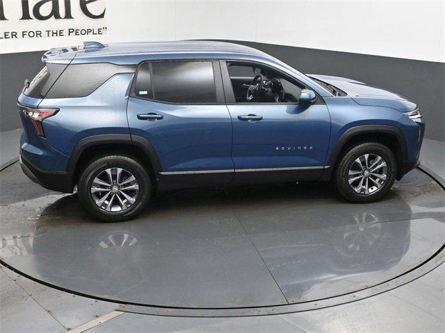 new 2026 Chevrolet Equinox car, priced at $30,290