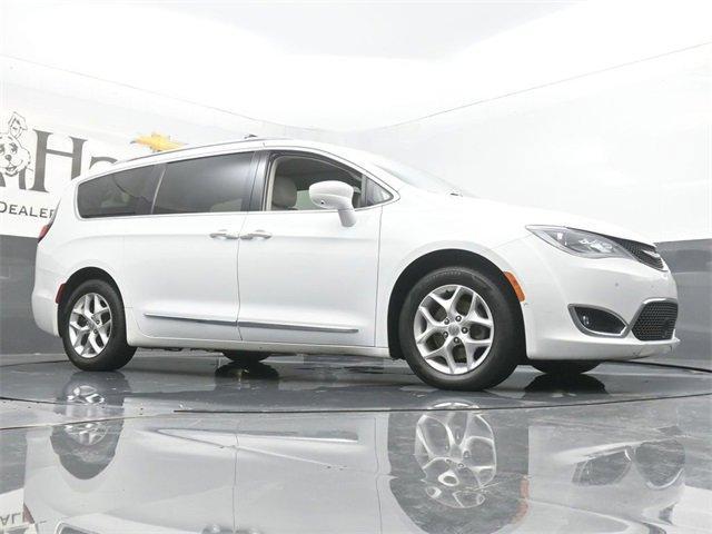 used 2019 Chrysler Pacifica car, priced at $21,467