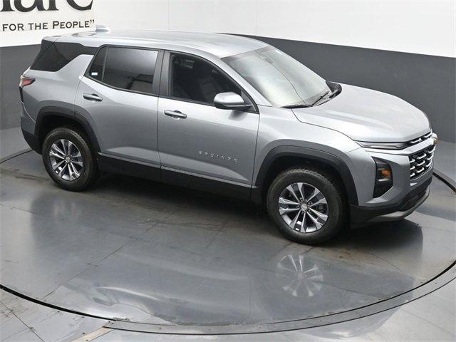 new 2026 Chevrolet Equinox car, priced at $32,290