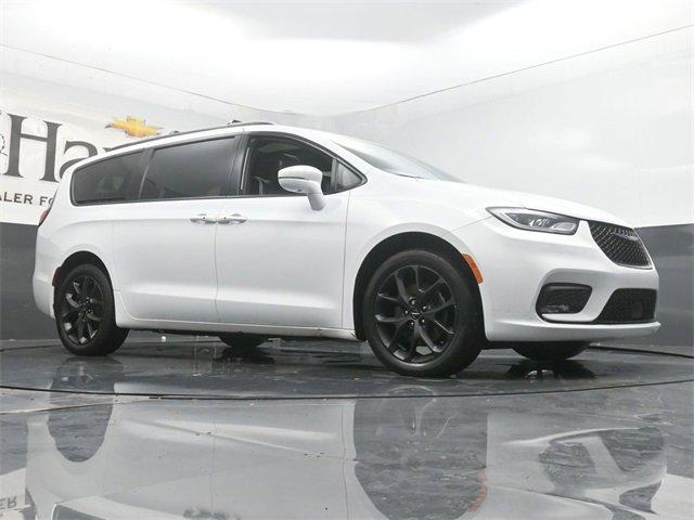 used 2021 Chrysler Pacifica car, priced at $30,971