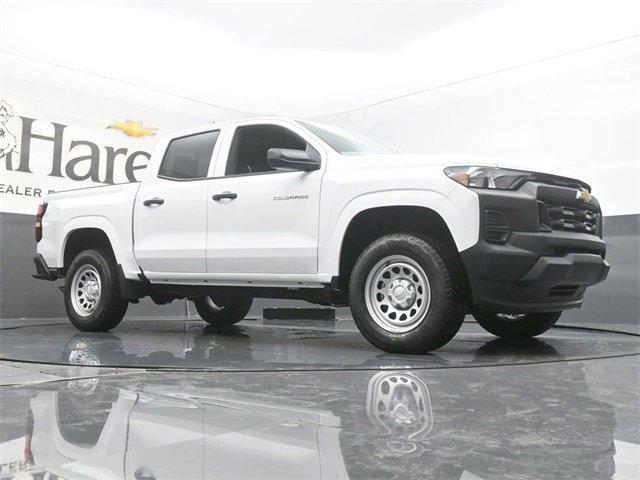 new 2024 Chevrolet Colorado car, priced at $30,528