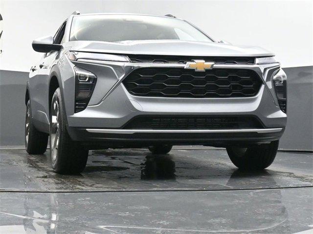 new 2025 Chevrolet Trax car, priced at $24,813