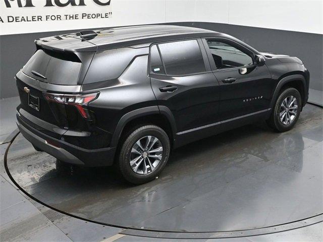 new 2026 Chevrolet Equinox car, priced at $30,290