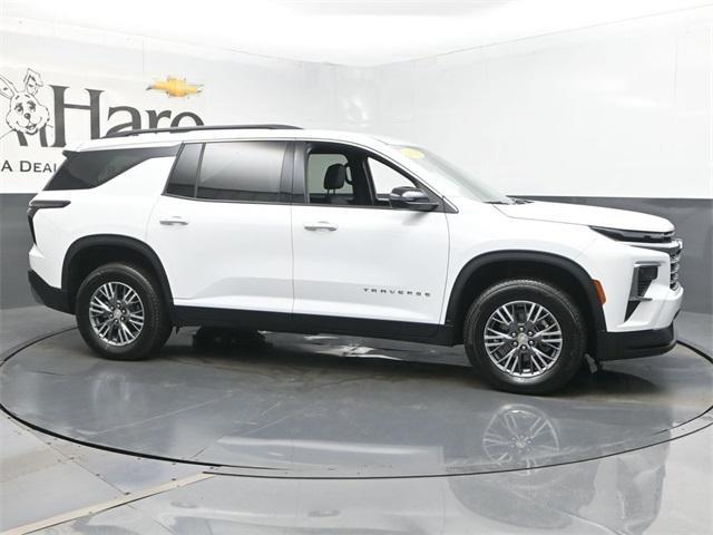 used 2025 Chevrolet Traverse car, priced at $36,978