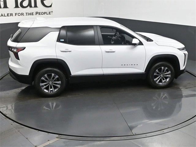 new 2026 Chevrolet Equinox car, priced at $32,980