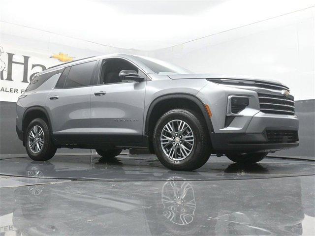 new 2025 Chevrolet Traverse car, priced at $42,610