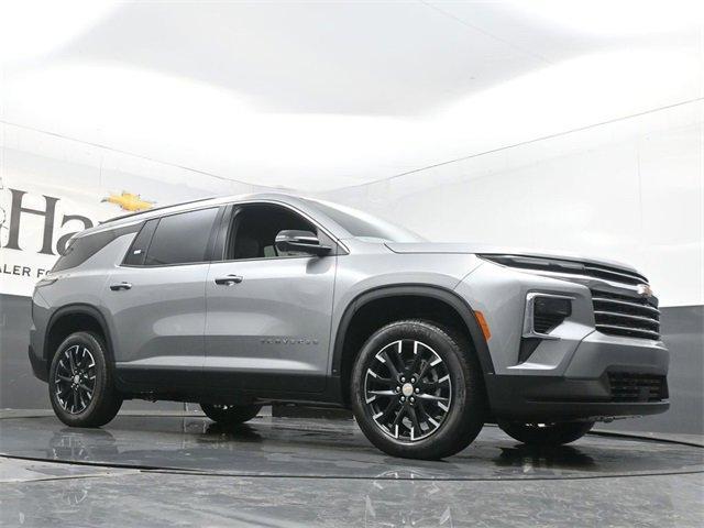new 2026 Chevrolet Traverse car, priced at $47,353