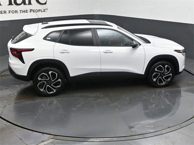 new 2025 Chevrolet Trax car, priced at $26,777