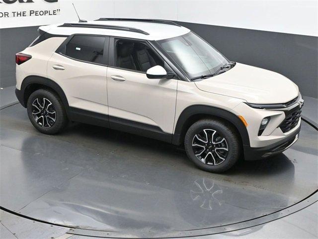 new 2026 Chevrolet TrailBlazer car, priced at $32,220