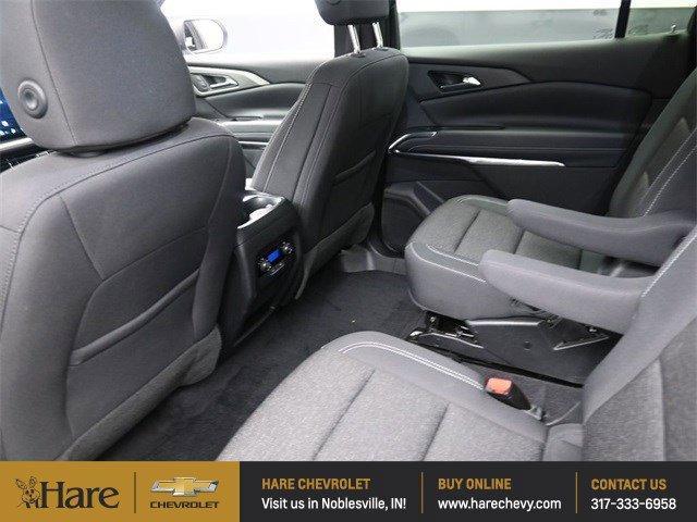used 2025 Chevrolet Traverse car, priced at $33,971