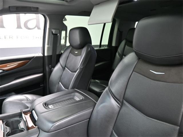 used 2019 Cadillac Escalade ESV car, priced at $33,971