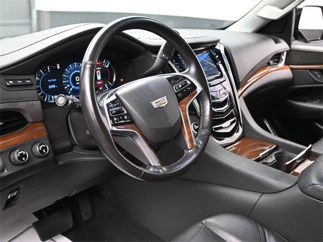 used 2019 Cadillac Escalade ESV car, priced at $33,971