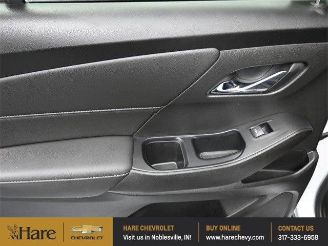 used 2023 Chevrolet Traverse car, priced at $33,971