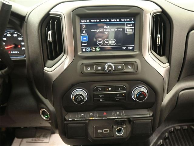 used 2025 Chevrolet Silverado 1500 car, priced at $39,655