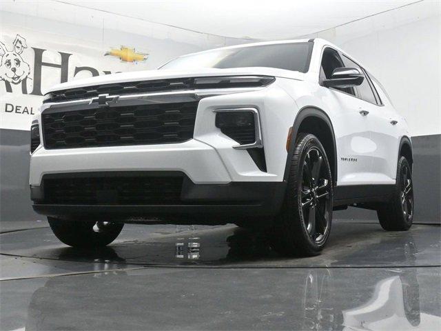new 2026 Chevrolet Traverse car, priced at $47,448
