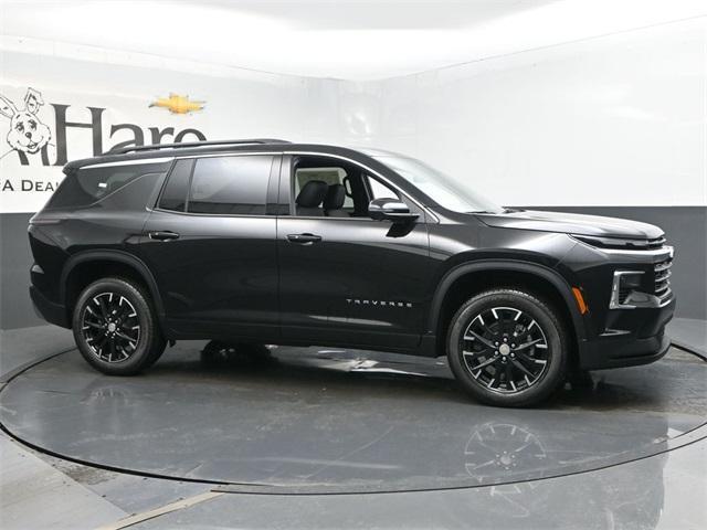 new 2025 Chevrolet Traverse car, priced at $47,344