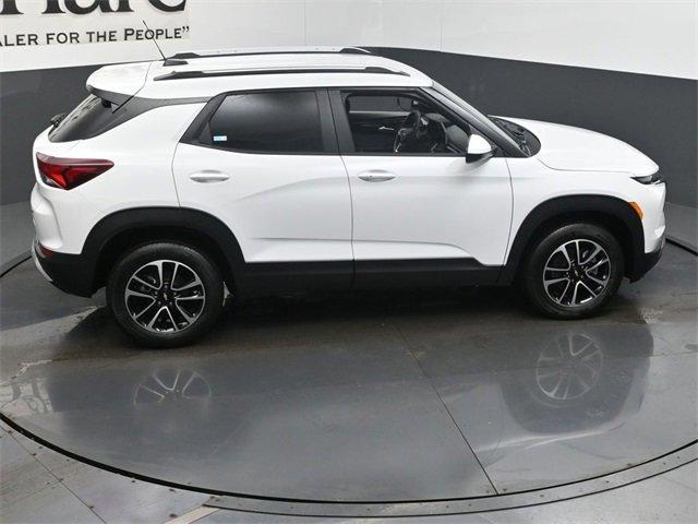 new 2025 Chevrolet TrailBlazer car, priced at $28,541