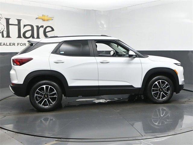 new 2025 Chevrolet TrailBlazer car, priced at $28,541