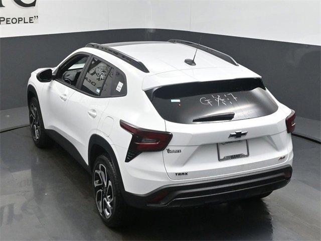 new 2025 Chevrolet Trax car, priced at $27,015