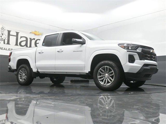 new 2024 Chevrolet Colorado car, priced at $33,621