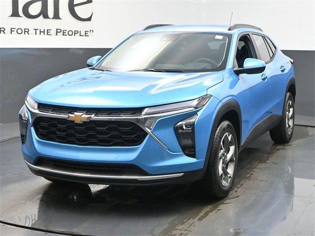 new 2025 Chevrolet Trax car, priced at $25,361