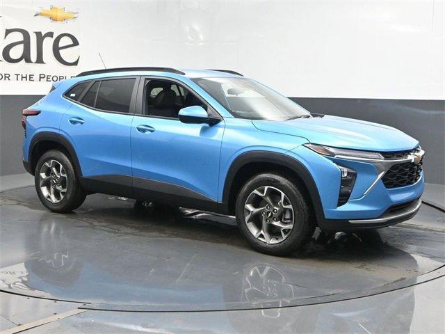 new 2025 Chevrolet Trax car, priced at $25,361
