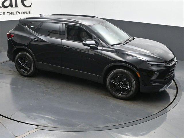 new 2025 Chevrolet Blazer car, priced at $38,229