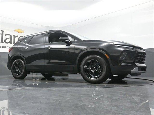 new 2025 Chevrolet Blazer car, priced at $38,229