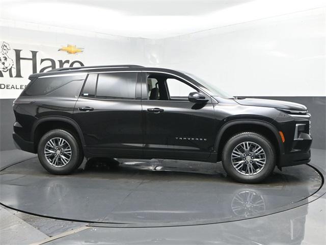 new 2025 Chevrolet Traverse car, priced at $43,310