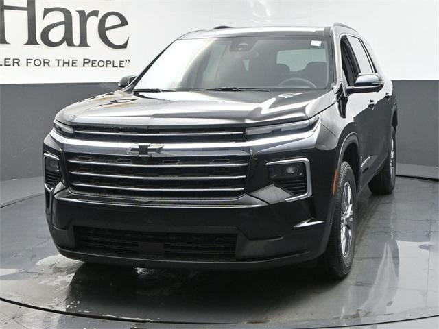 new 2025 Chevrolet Traverse car, priced at $43,310
