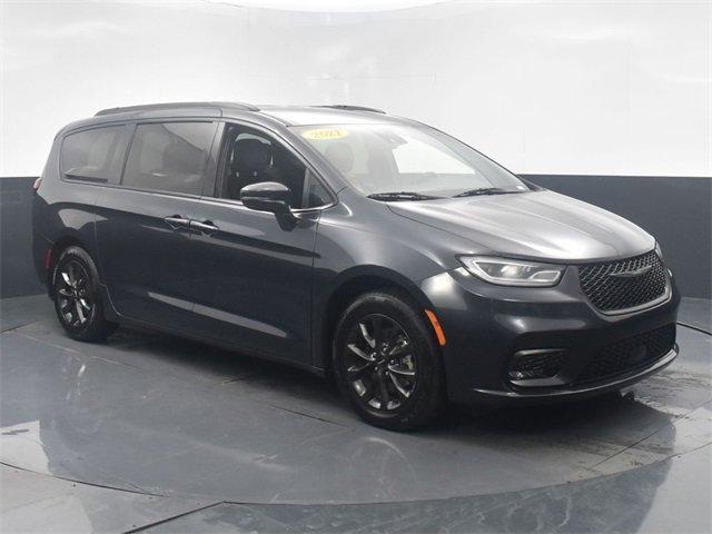 used 2021 Chrysler Pacifica car, priced at $27,455