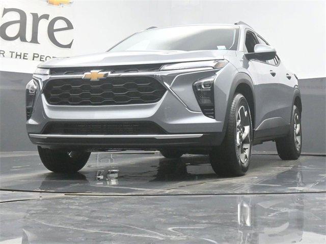 new 2025 Chevrolet Trax car, priced at $25,265